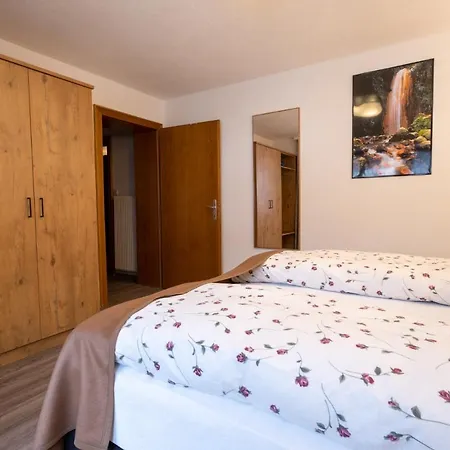 Olympia Apartment *
