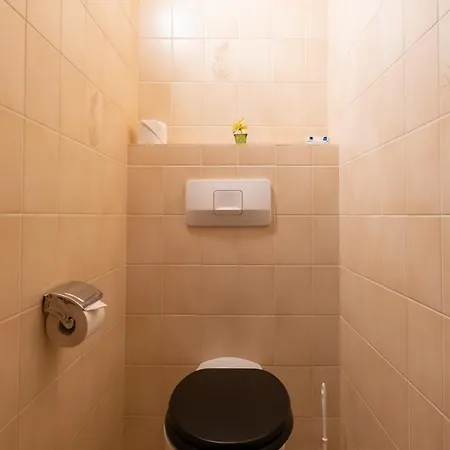 Olympia Apartment *